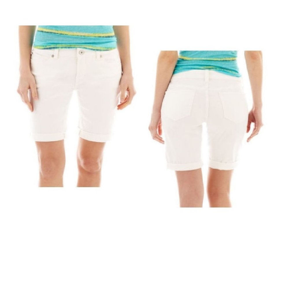 Women's Bermuda Shorts JCP Denim size-24W NEW